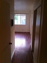 2nd image of 905 Cheatham Ct APT C