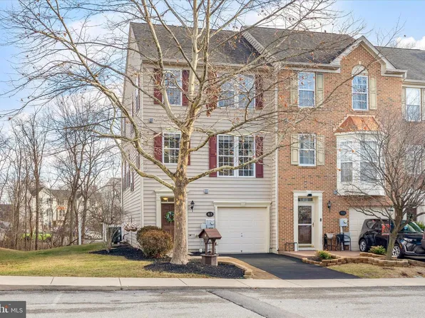 67 Lullwater Way, Falling Waters, WV 25419