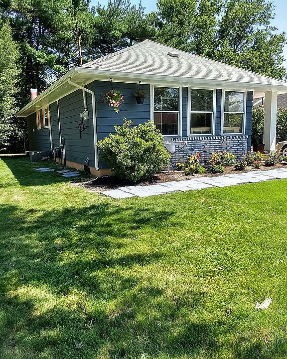 1st image of 79 Niagara Dr
