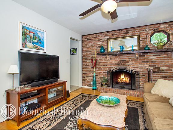 3rd image of 26 Caroline Ave