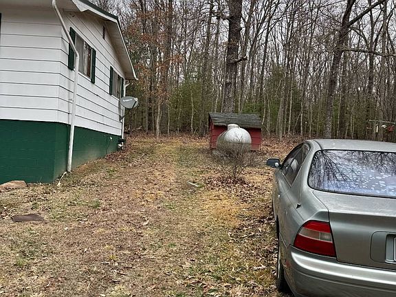 4th image of 550 Lower Rd