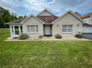 134 Woodhawk Ln, Butler, PA 16001