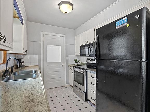 5th image of 8606 E 79th St