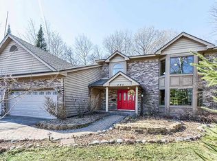 425 Rustwood Ln, Duluth, MN 55804