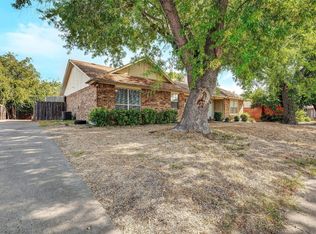 506 Augustine Dr, Euless, TX 76039