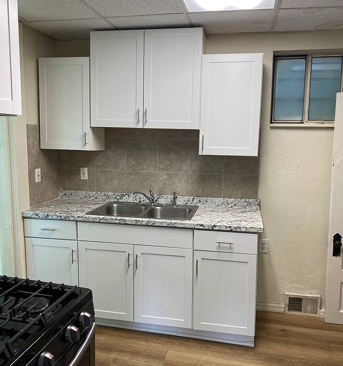 2nd image of 501 Mercer St