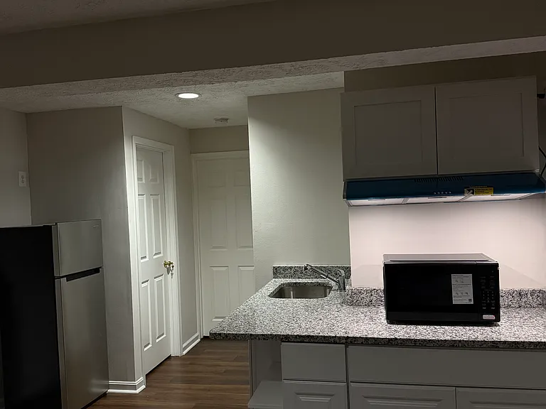 1317 Travis View Ct — Photo 2
