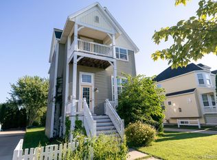 627 Cedar Square St, Holland, MI 49423