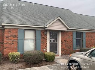607 Main St APT 3, Winterville, NC 28590