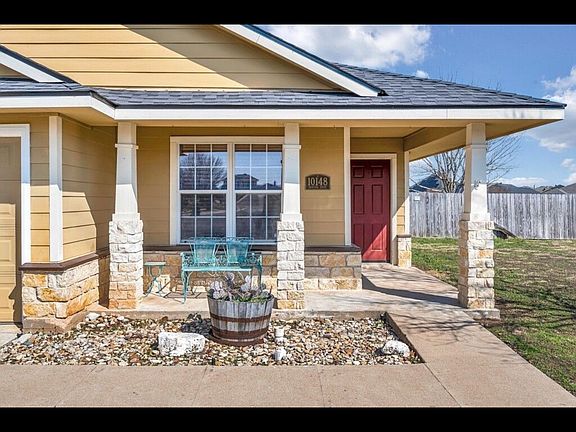 2nd image of 10148 Bunting Dr