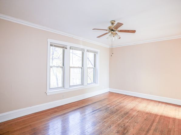 4039 W Melrose St APT 2E