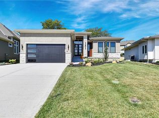 25110 W 98th Pl, Lenexa, KS 66227