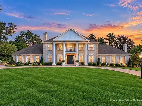 7 Willow Bay Dr, South Barrington, IL 60010