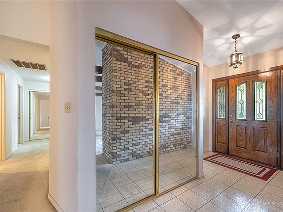 3rd image of 2409 Springmill Rd