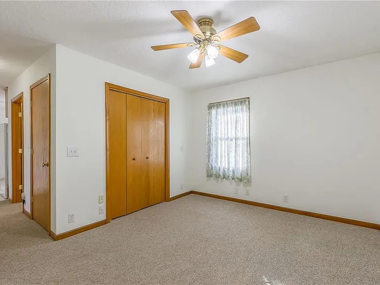 124 Almond St — Photo 11