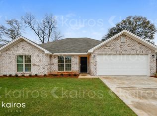 711 Park St, Prattville, AL 36066