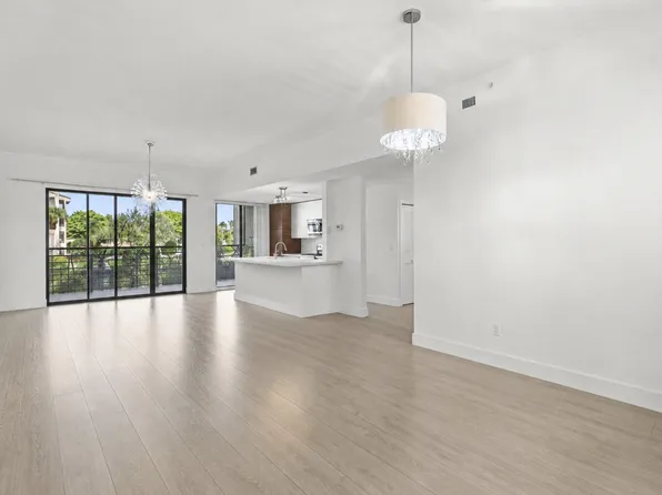7535 La Paz Boulevard #209, Boca Raton, FL 33433