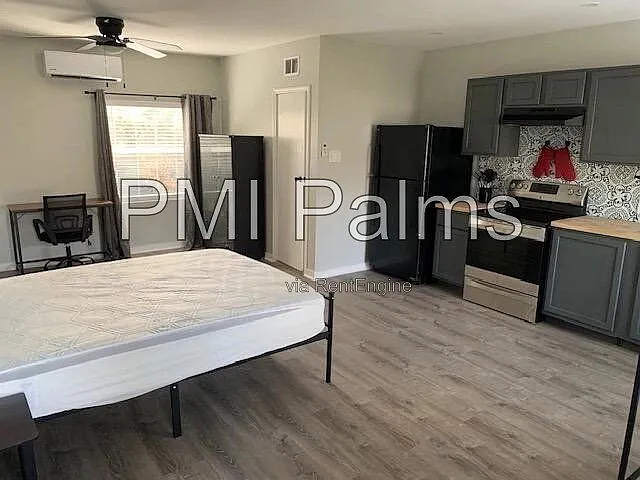 3011 E Louisiana Ave — Photo 5