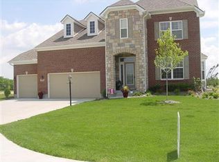 9770 Old Creek Ct, Dayton, OH 45458