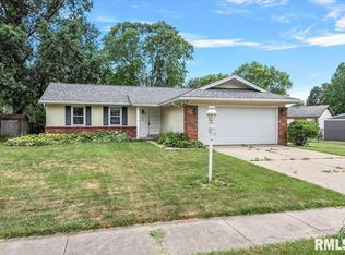 116 Springbrook Dr, Springfield, IL 62702