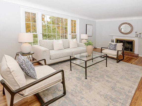 5th image of 6128 Crittenden Dr