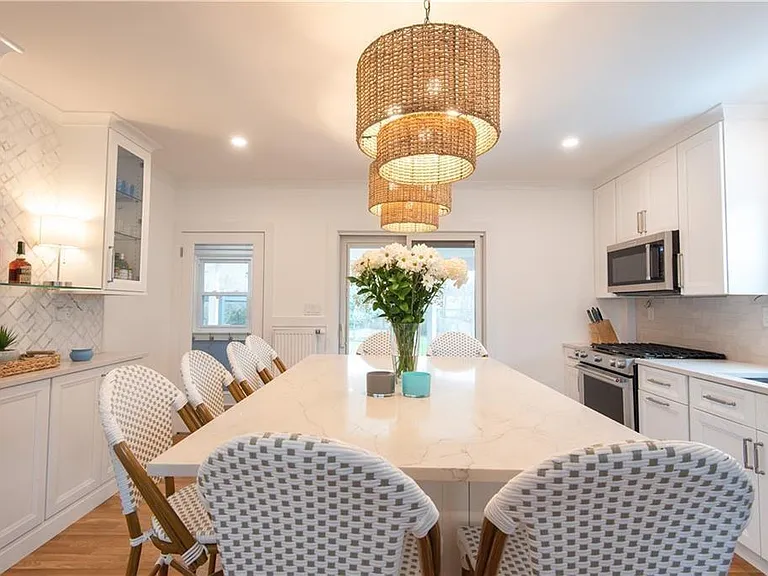 29 Fenner Ave — Photo 12