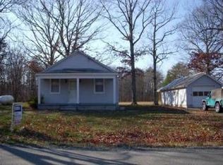 1571 Truslow Rd, Fredericksburg, VA 22406