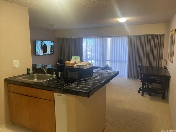 1088 Bishop St APT 3110, Honolulu, HI 96813