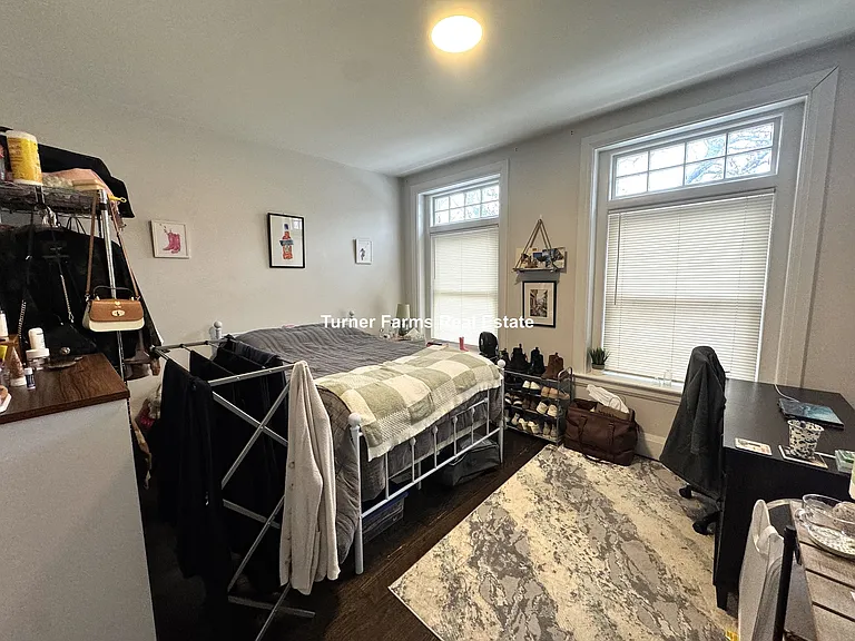 7R Strathmore Rd #3R — Photo 8