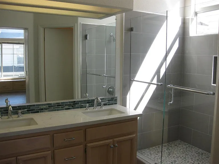 555 Shoal Cir — Photo 11