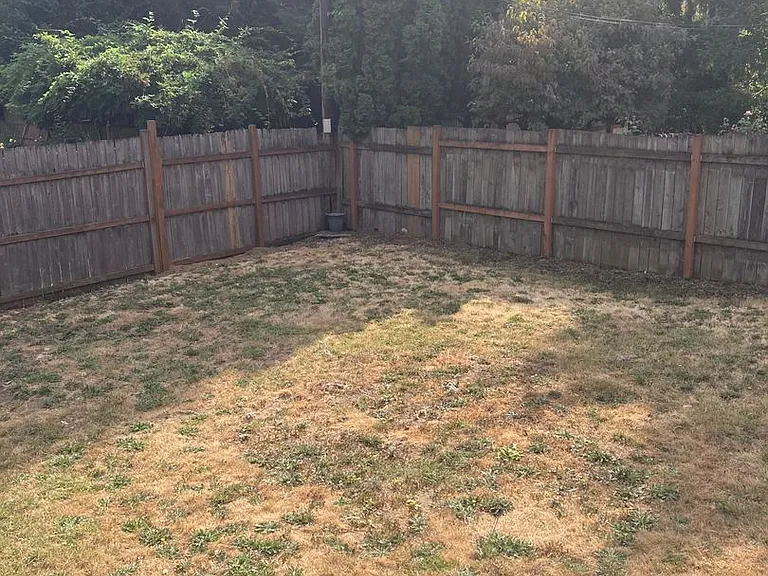 4024 N Haight Ave — Photo 9