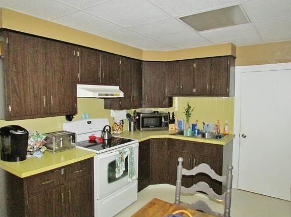 3rd image of 13 Carlton St