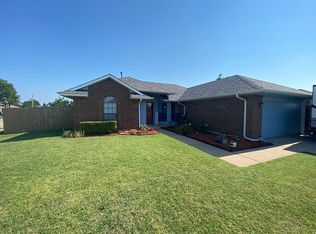 1612 Park View Pl, Edmond, OK 73003