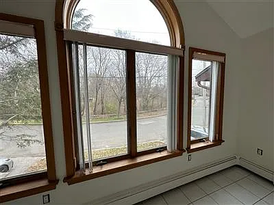 4 bed, 2000 sqft, $4,850 — Photo 4