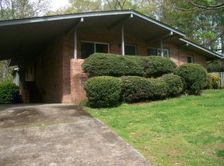 1057 Lakeshore Dr, Gainesville, GA 30501