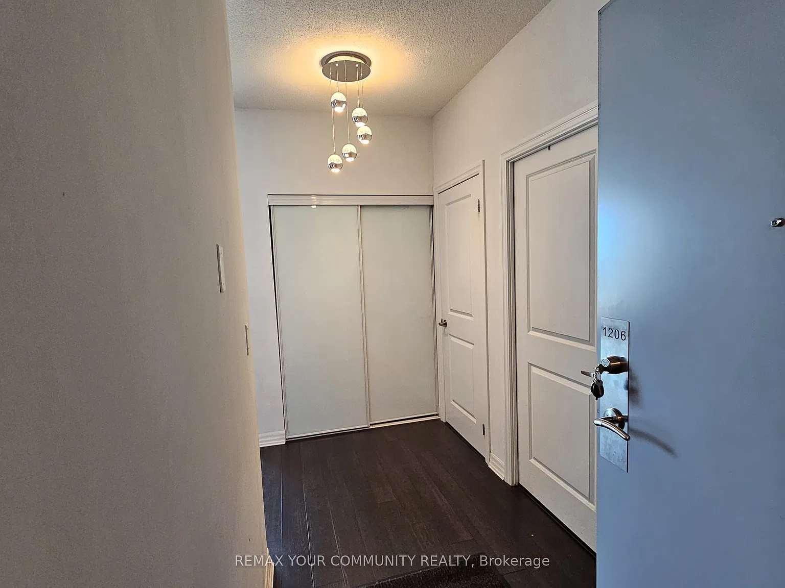2 bed, $2,100 — Photo 2