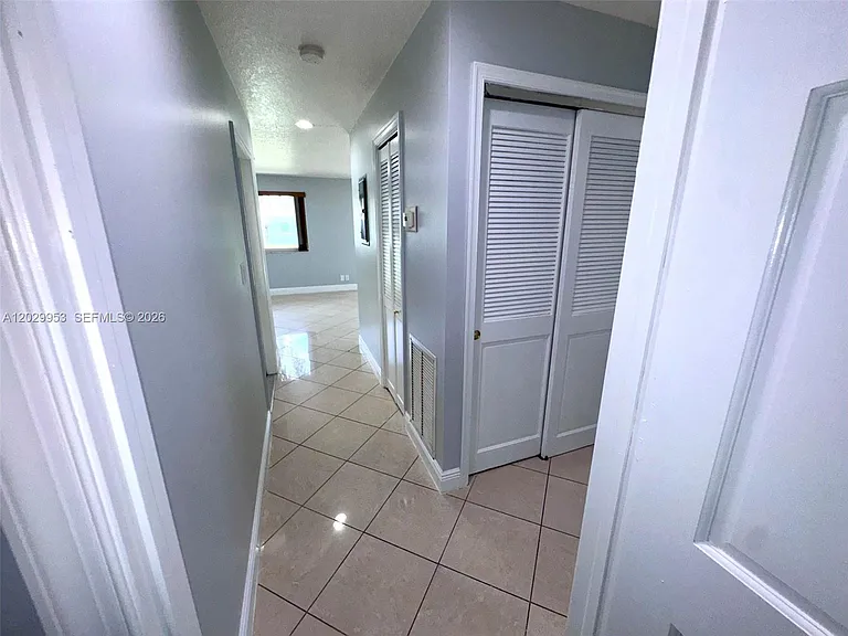 1419 Garfield St #2 — Photo 30