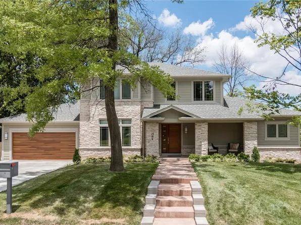 600 Sarawood Ln, Saint Louis, MO 63141