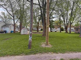 615 E Elm St, Hartford City, IN 47348