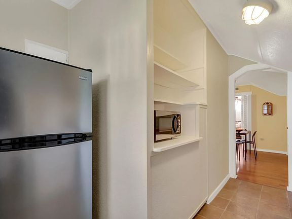 5th image of 403 Ocean Breeze St #B