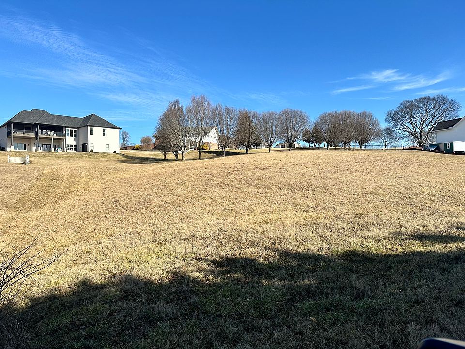 1st image of 192 Bicentennial Dr
