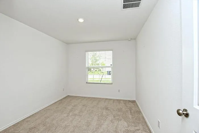 2108 Golden Grain Ln — Photo 18