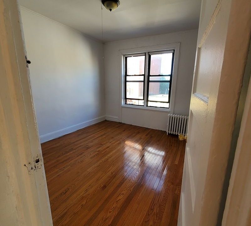 1st image of 270 15th St APT 16A