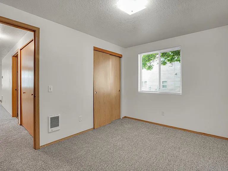 12509 SE Foster Rd — Photo 16