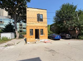 356 Huron St, Toronto, ON M5S 2G3