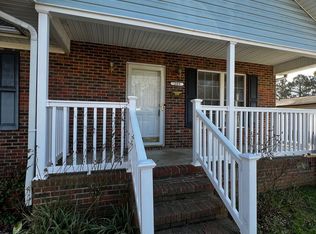 209-211 E Gilbreath St #209, Graham, NC 27253