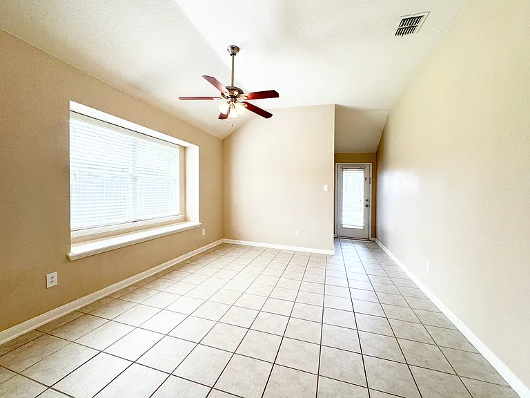 12109 Macaroon Ln — Photo 11