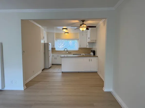 8330 LLC property, 8330 W Manchester Ave APT 5, Playa Del Rey, CA 90293