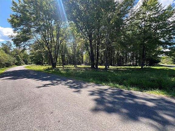 2nd image of 2369 Leach Rd