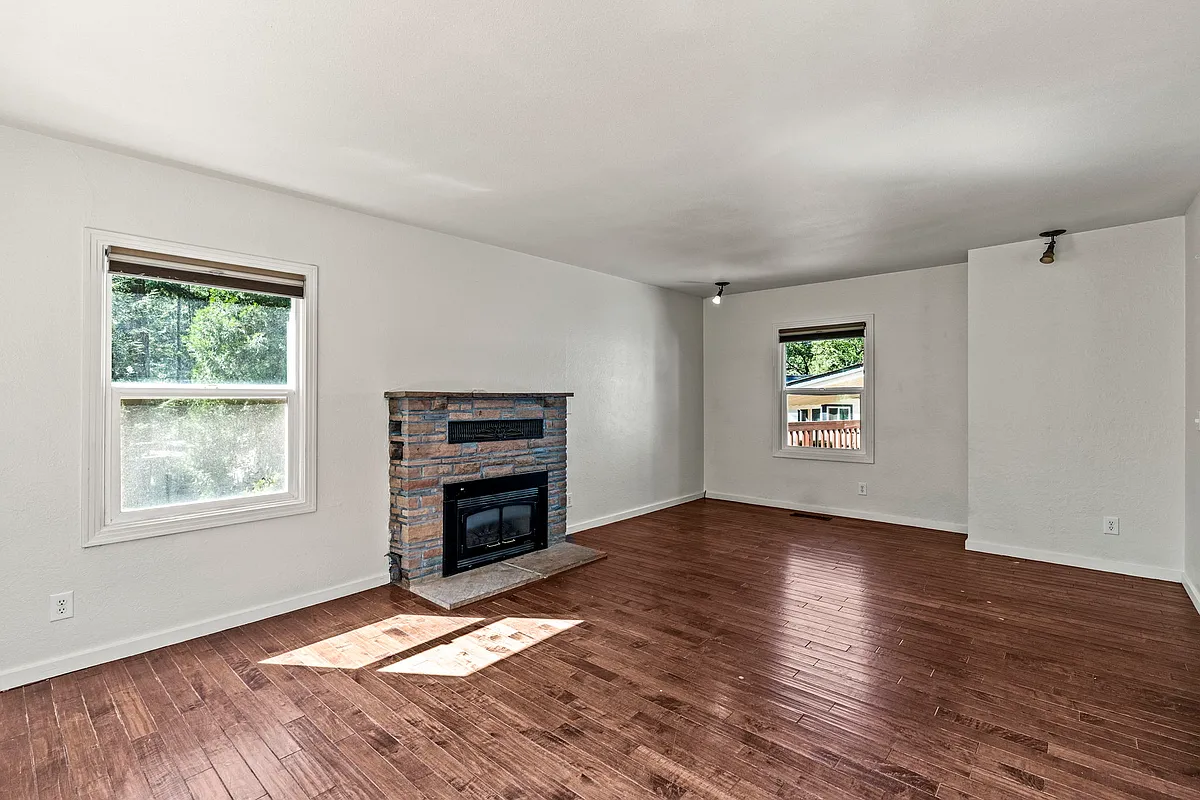 Building Photo - 11 Lukens Pl